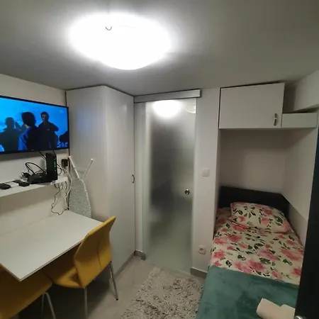 Apartment Apartman Delux